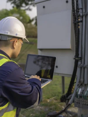 telecommunication-engineers-work-cell-towers-5g-cell-phone-signalsnetwork-tower-maintenance-technicians_result Déjanos tus datos y te responderemos con la información que necesitas sobre nuestros servicios, procesos o experiencia.